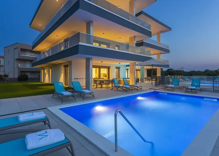 Апартаменты Lana, 5 Sterne Sveti Anton (Krk)